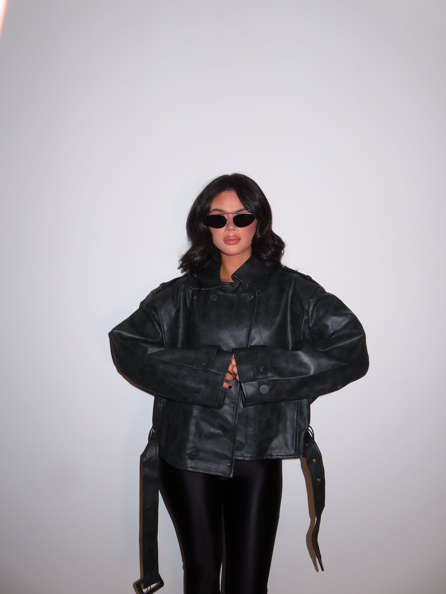 TRENCH CROP grigio