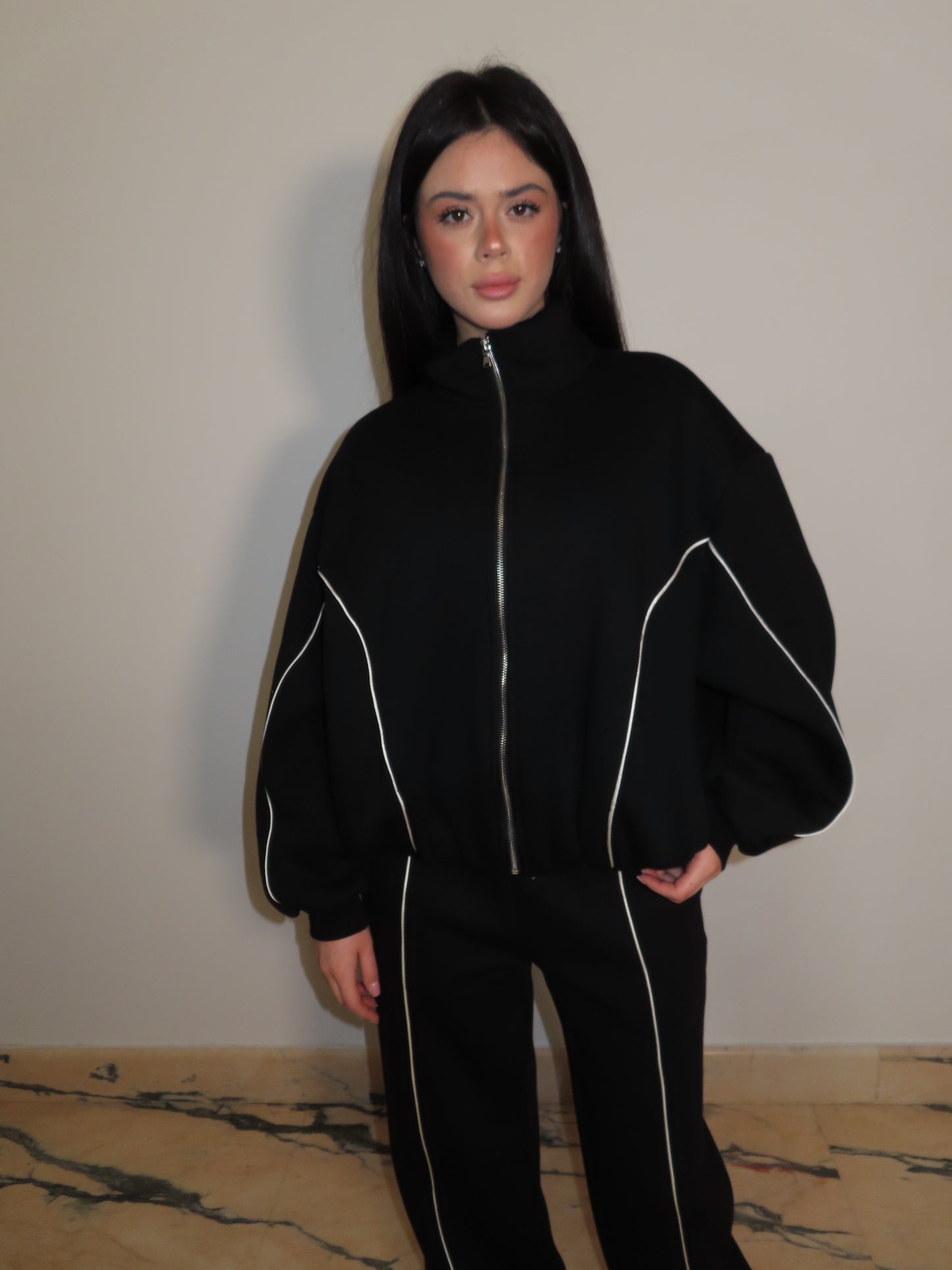 FELPA KIS nero LUMINA